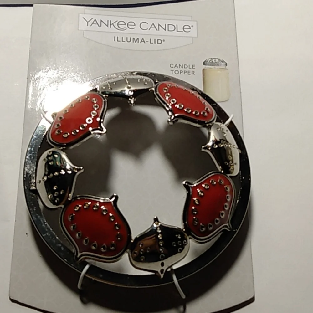 Yankee Candle ILLUMA-Lid Candle Topper Red Silver Ornaments New - Picture 2 of 4